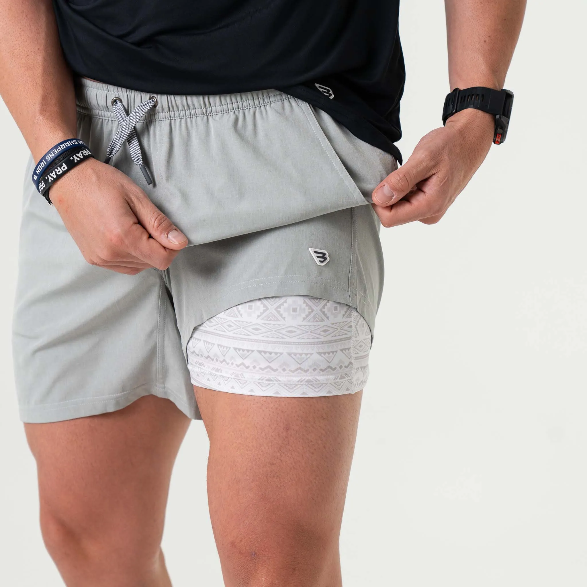7" Athletic Shorts in Light Grey