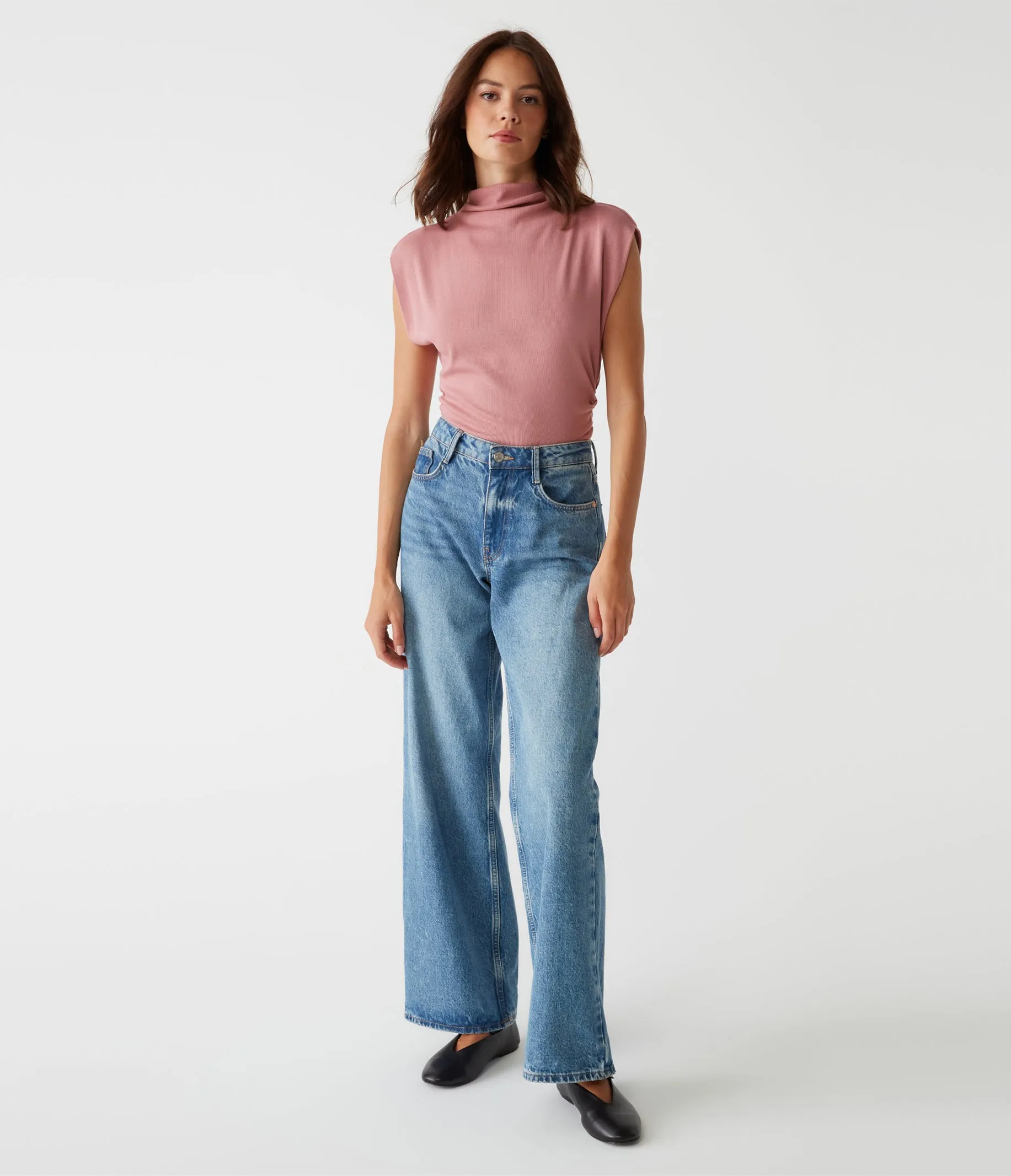 Amara Power Shoulder Tee