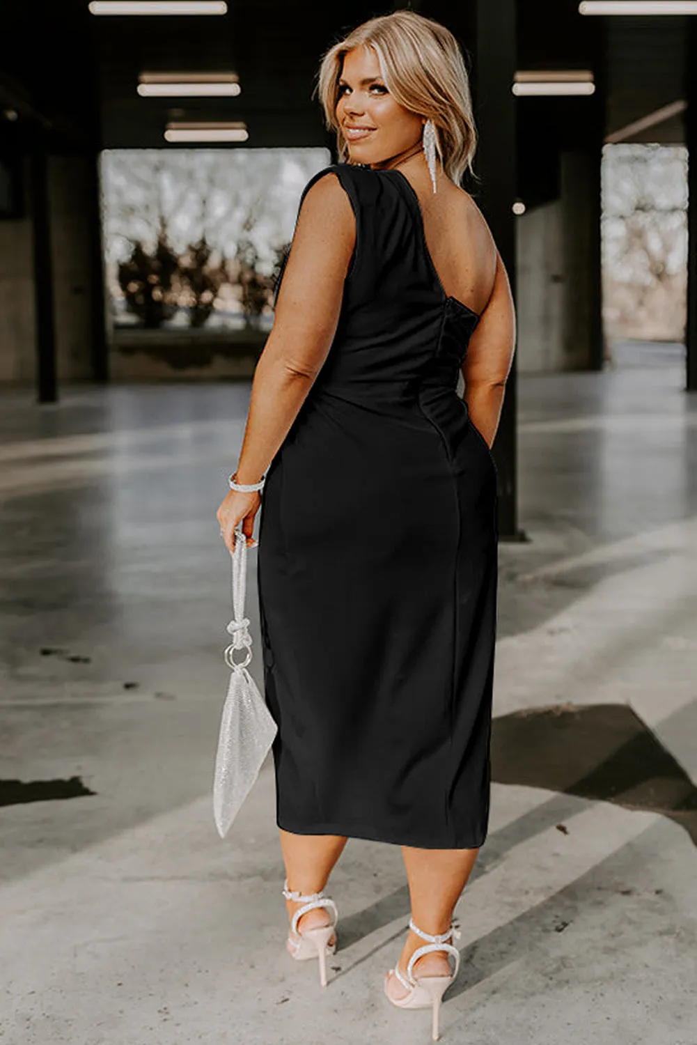 Black Cutout One Shoulder Plus Size Mid Dress