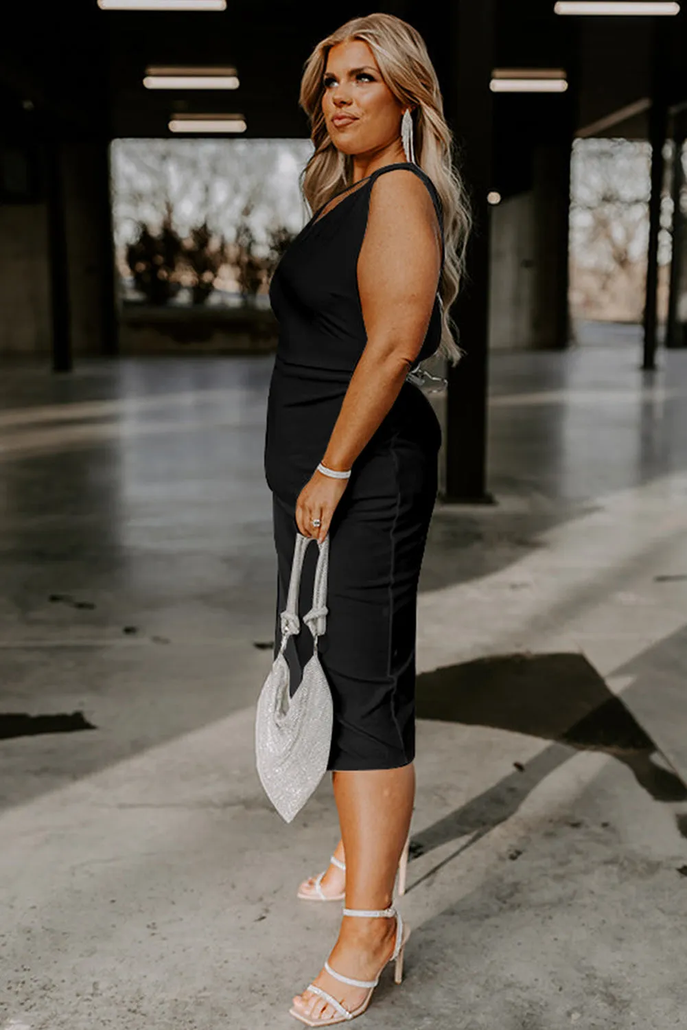 Black Cutout One Shoulder Plus Size Mid Dress
