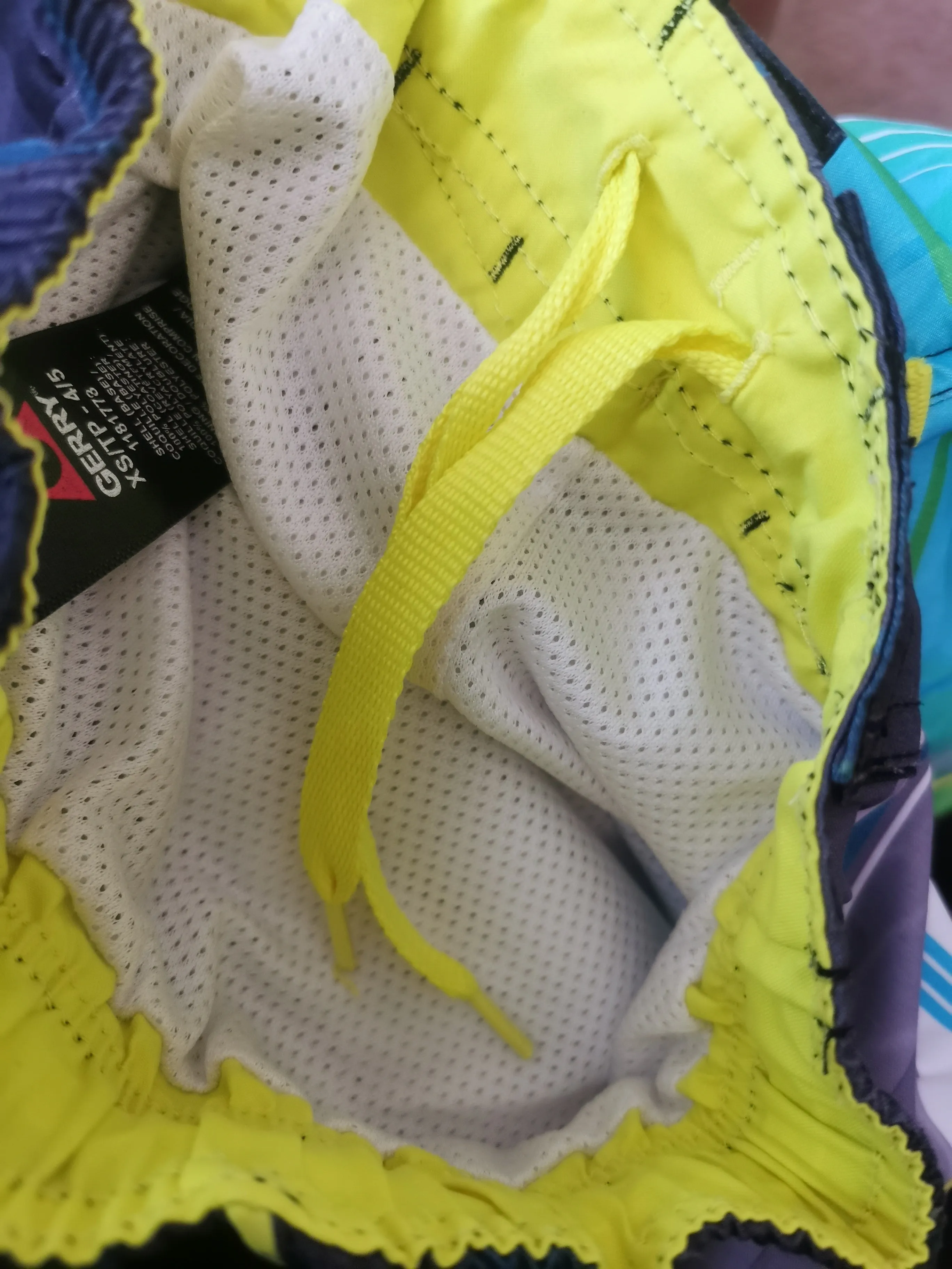 BOY SIZE XS (4/5 YEARS) GERRY Swim Trunks EUC B43