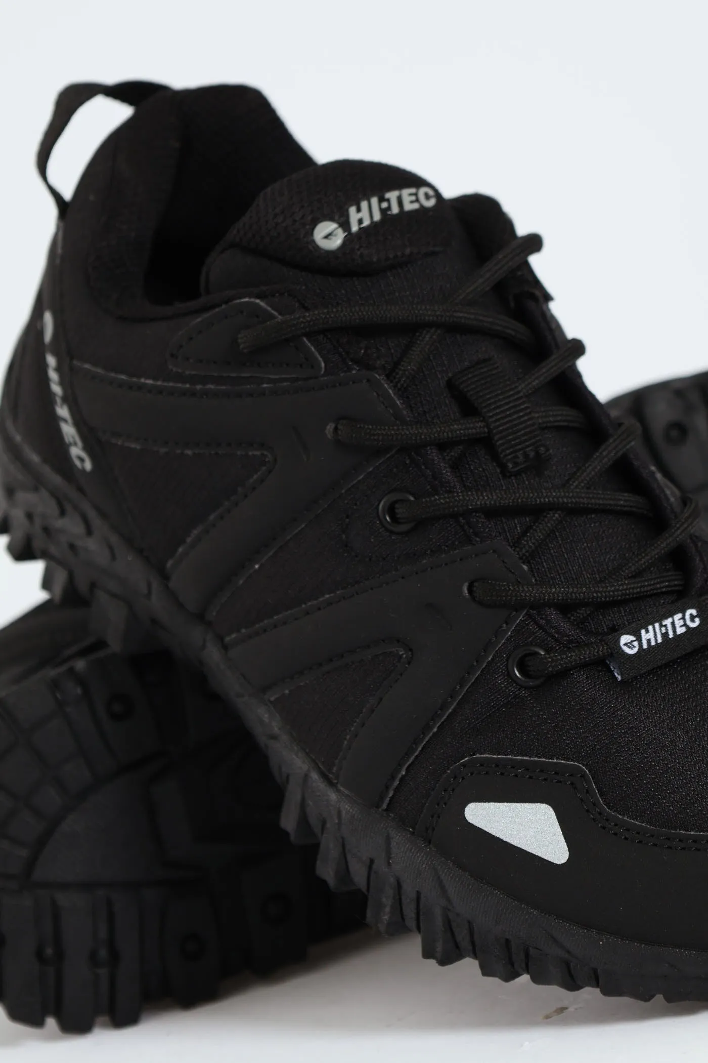 Boys Aries Trail Sneakers - Black