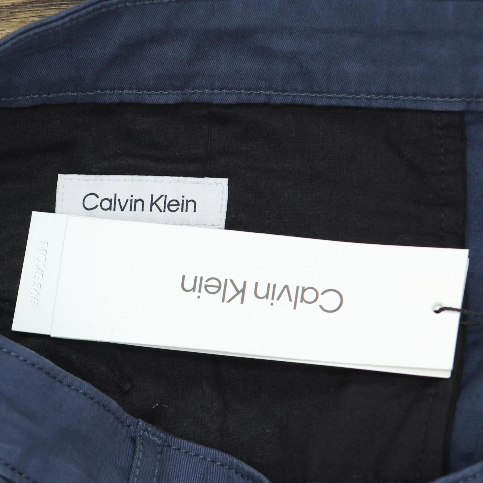 Calvin Klein Men's Chino Button Fly Shorts 40CM602