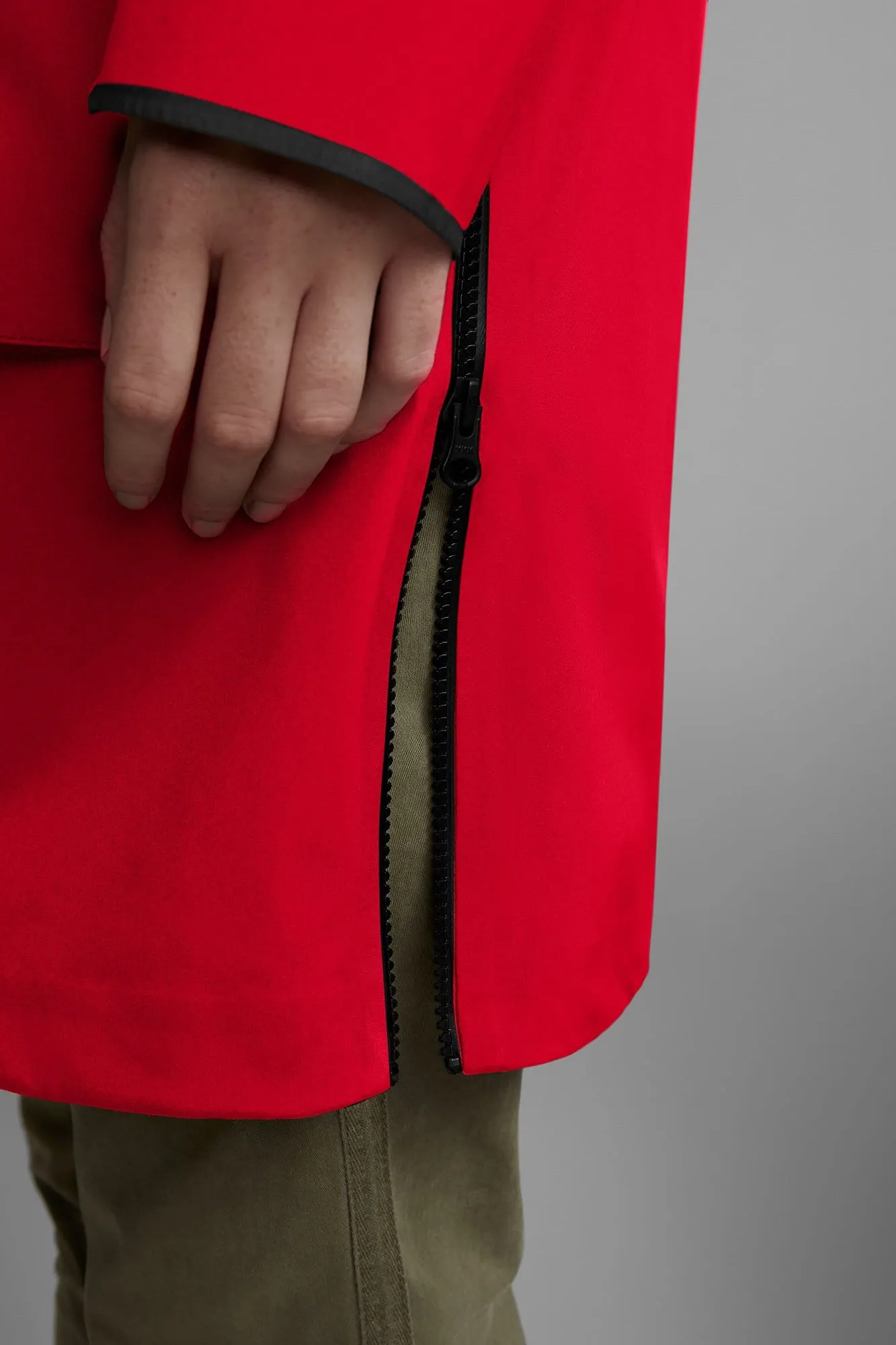 Canada Goose Women's Seaboard Rain Jacket