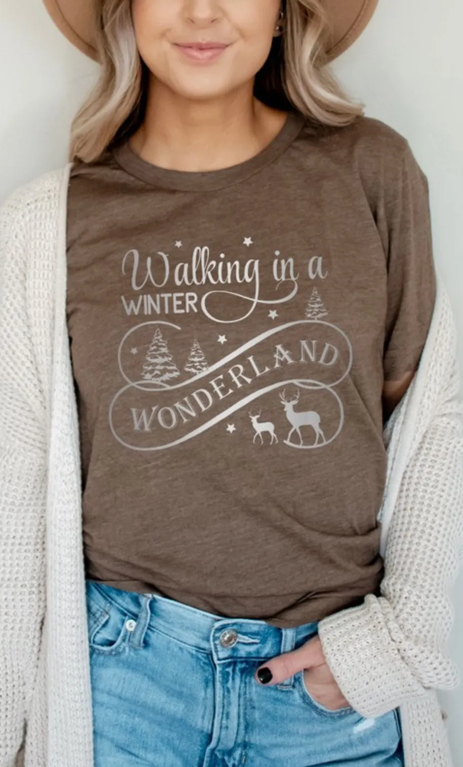 Curvy Winter Wonderland Tee