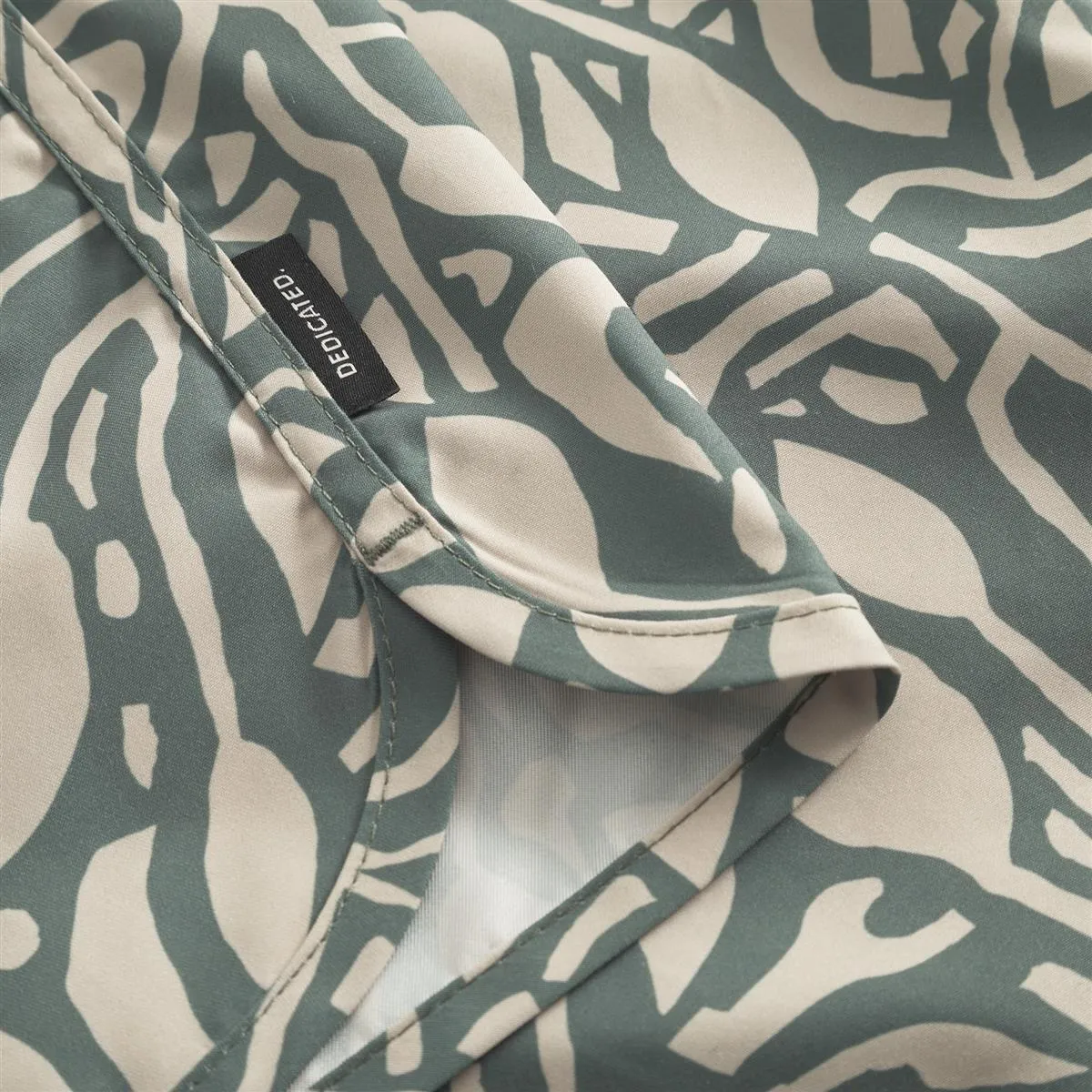 DEDICATED Swim Shorts Sandhamn Leaf Mosaic Leaf Green