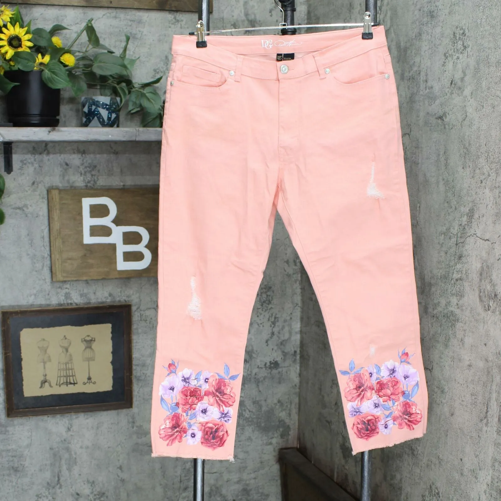 DG2 by Diane Gilman Petite Floral Fray-Hem Ankle Jeans Blush 14P