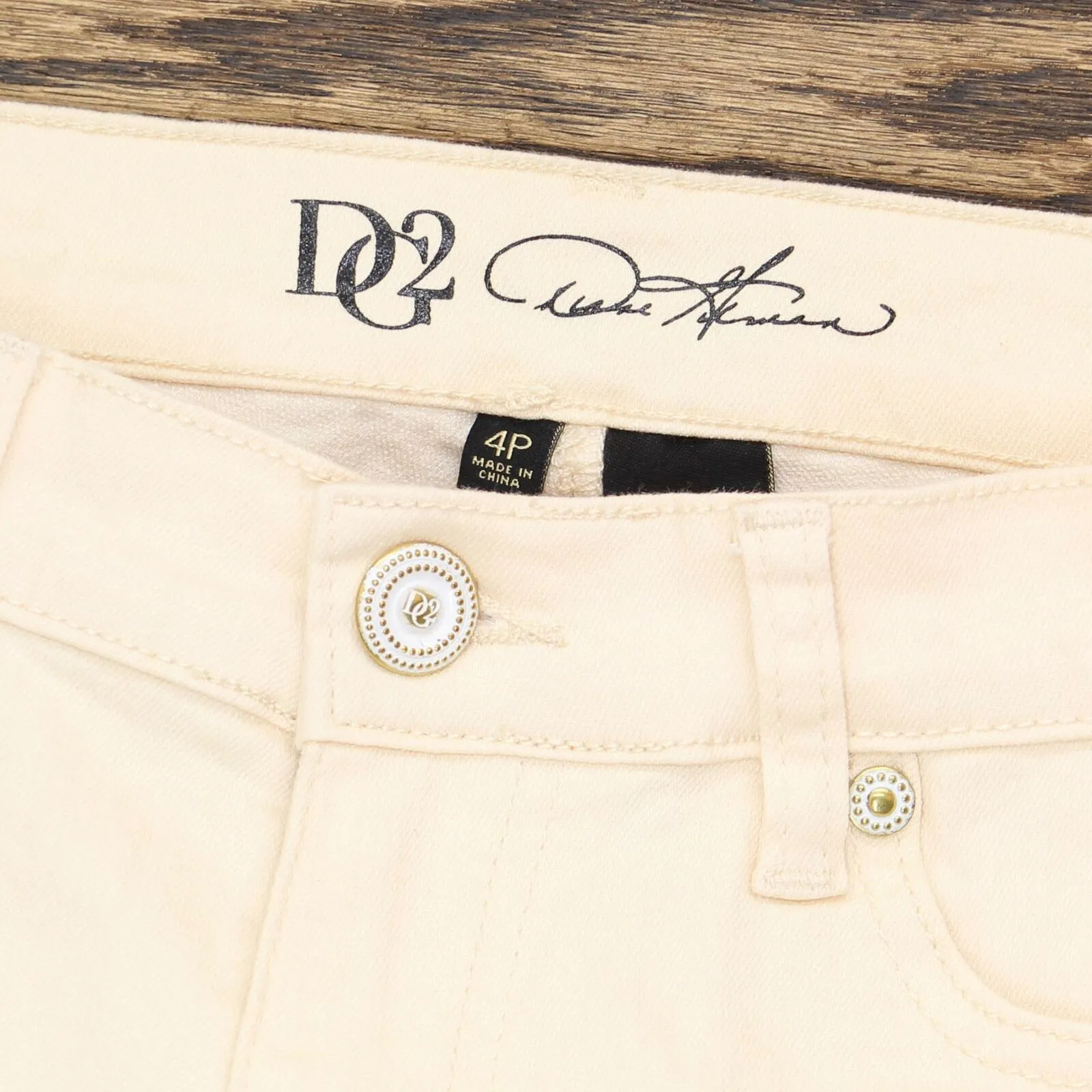 DG2 by Diane Gilman Petite Stretch Floral Fray-Hem Ankle Jeans Cream 4P