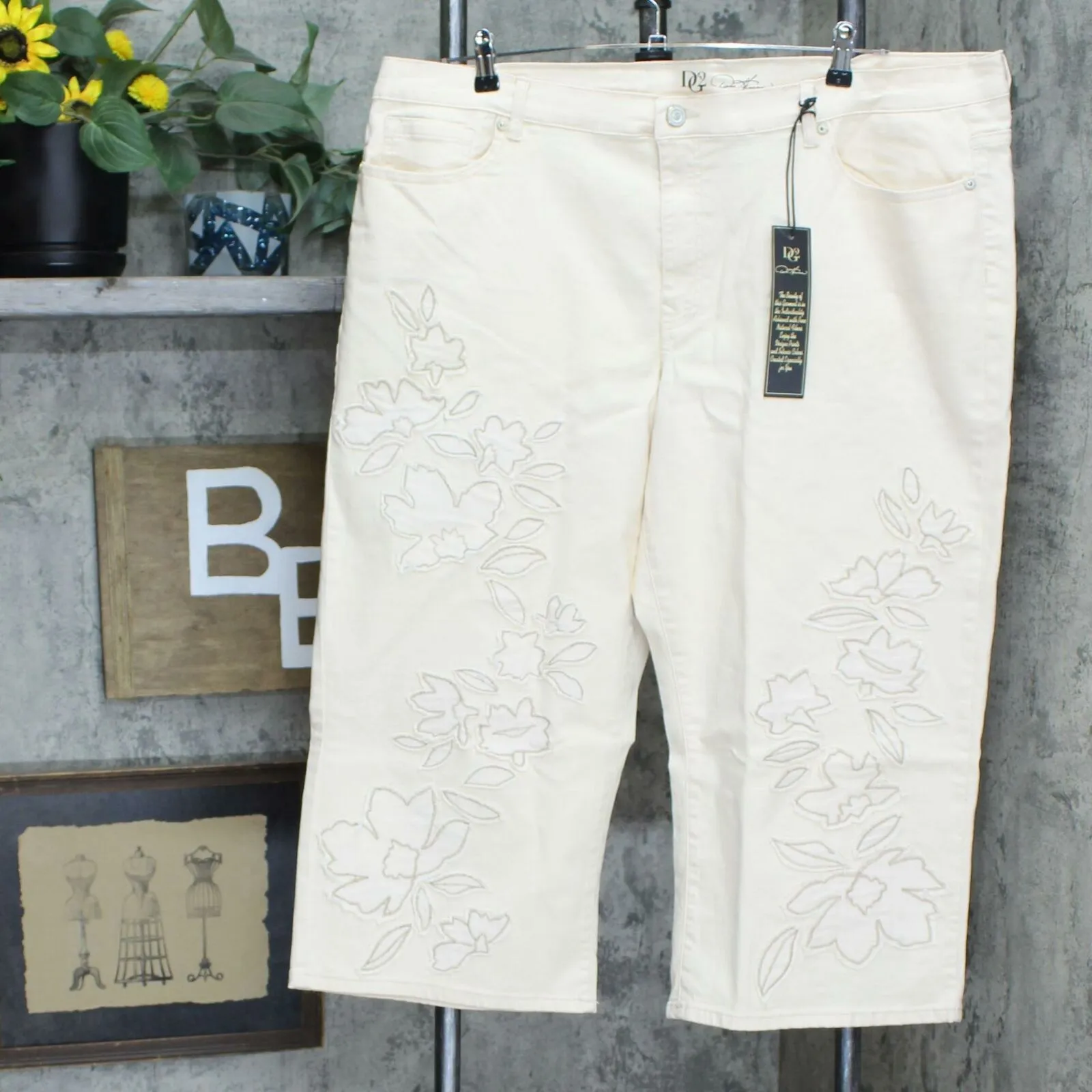 DG2 by Diane Gilman Plus Petite Applique Wide Leg Jeans
