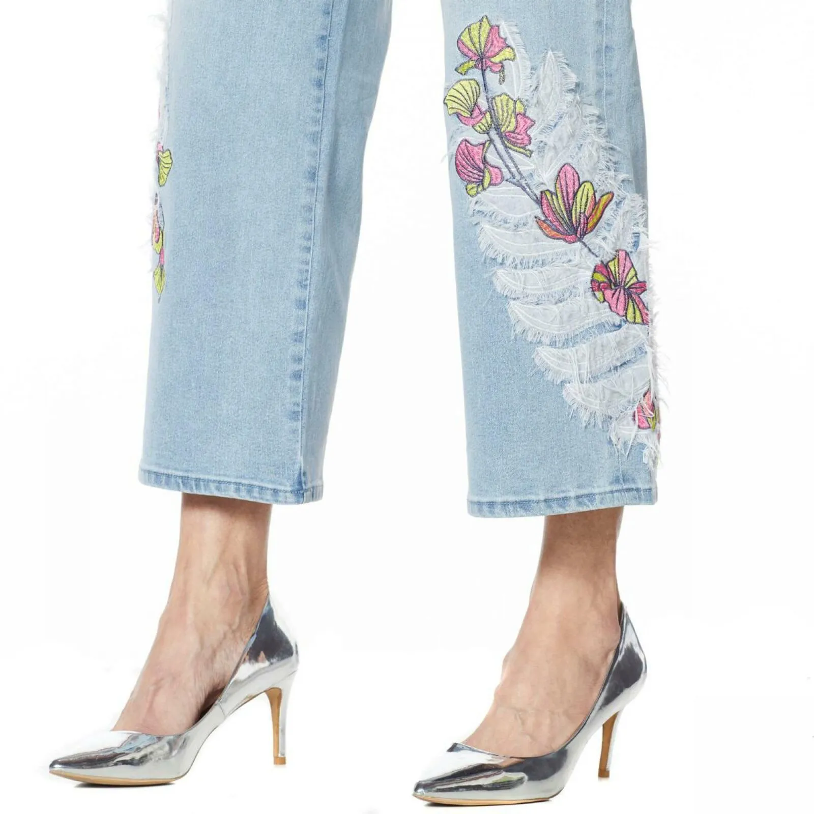 DG2 by Diane Gilman Women's Petite Embroidered Cropped Wide Leg Jeans