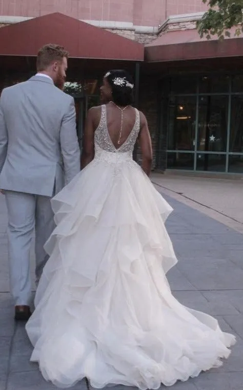 Fashion Tiered Skirt Plus Size Wedding Dress