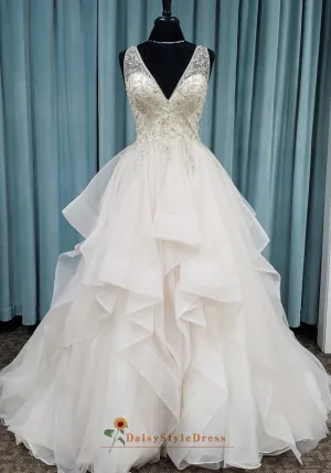 Fashion Tiered Skirt Plus Size Wedding Dress