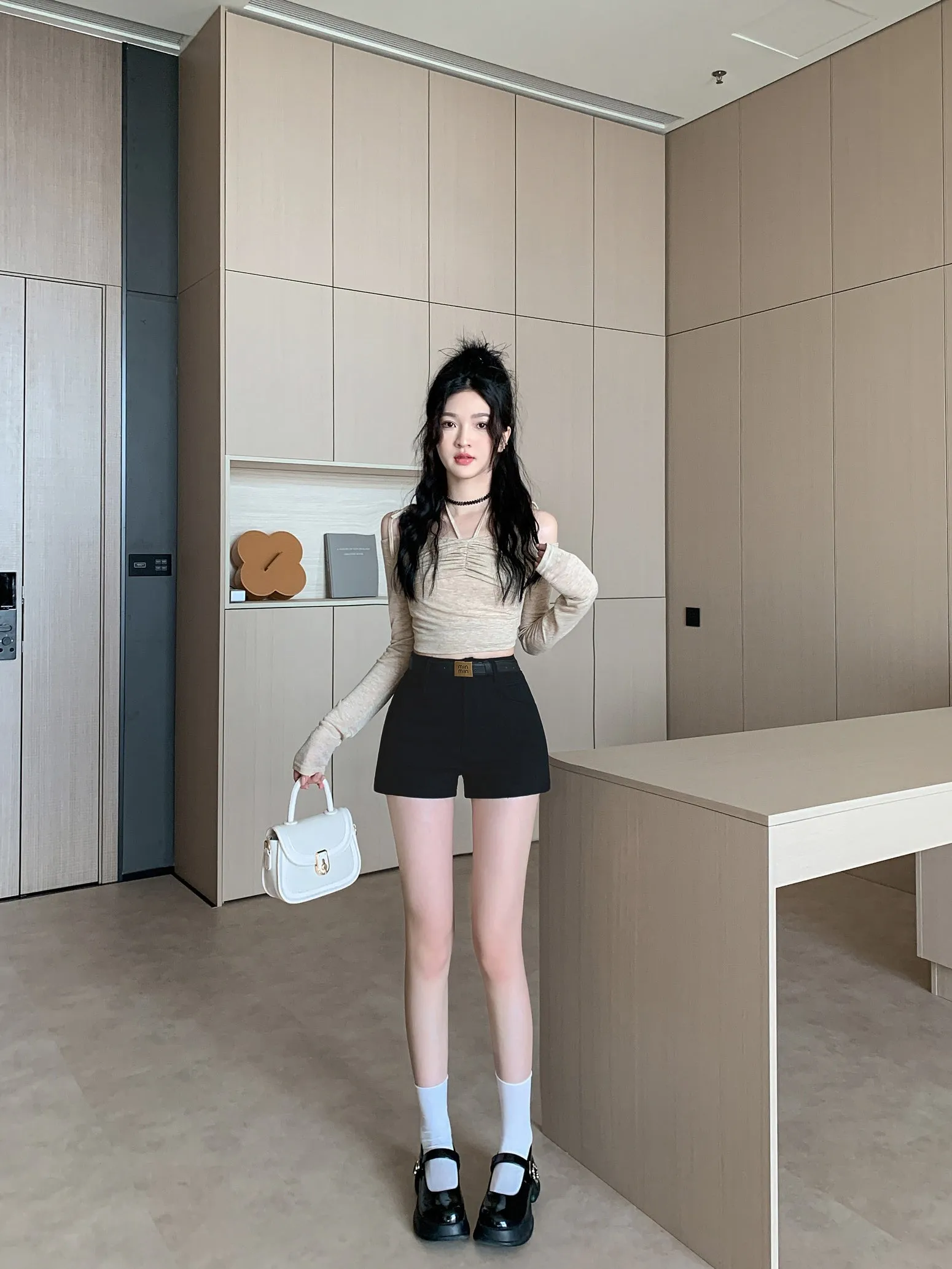 Fashionable High Waist Skinny Chino Shorts for Women
