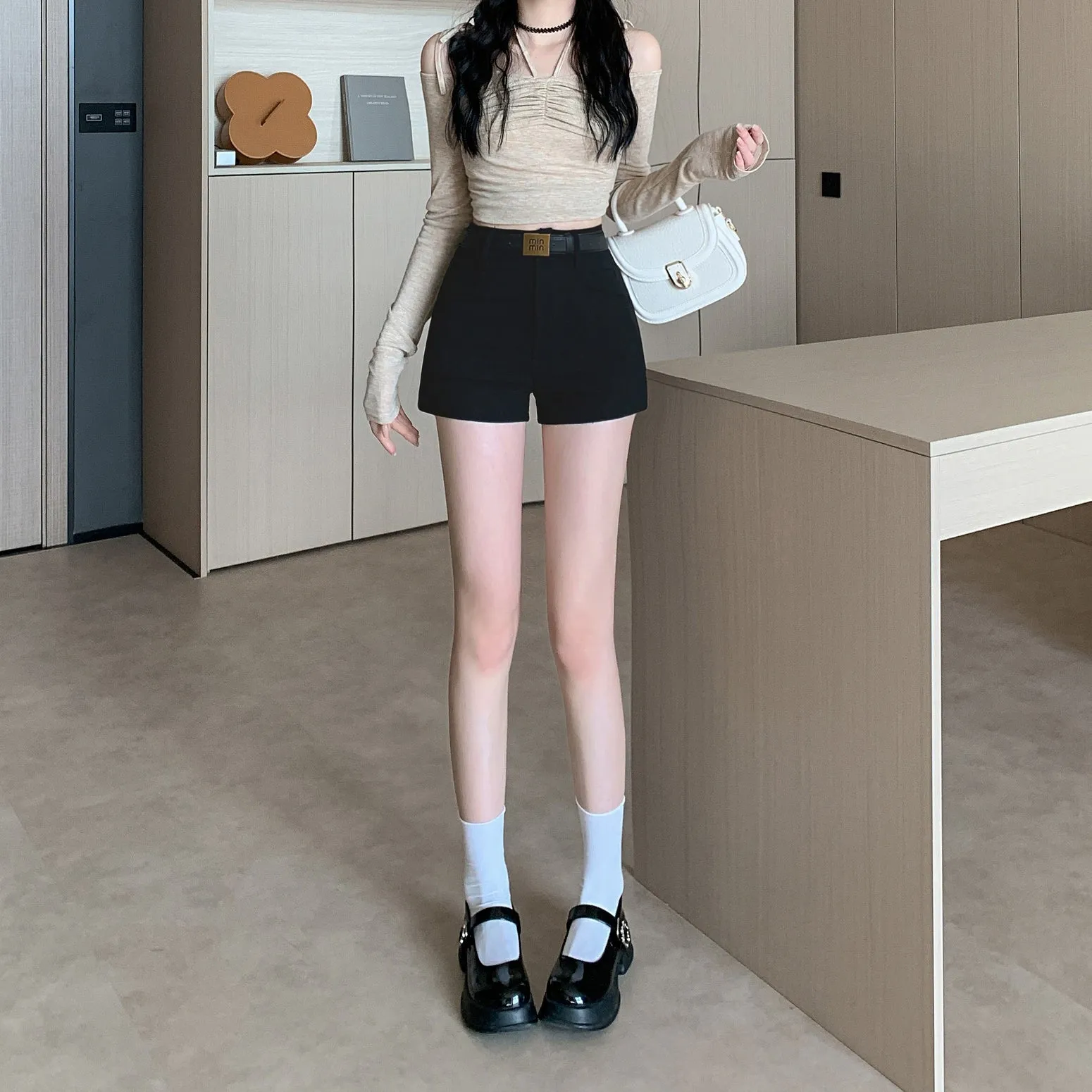 Fashionable High Waist Skinny Chino Shorts for Women