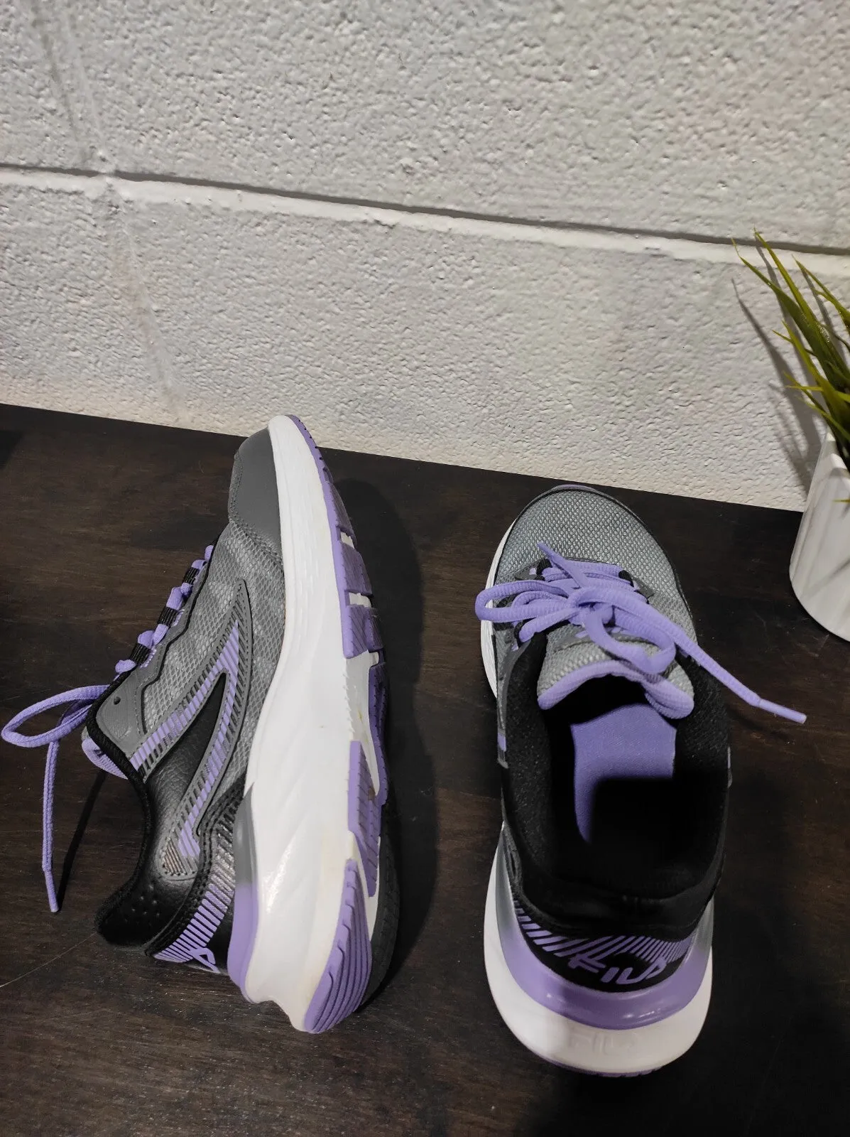 FILA Women's Suspence Trail Running Sneaker Shoes Grey/Purple US-7