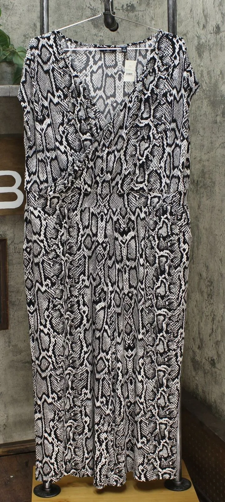 G by Giuliana Plus Petite Cropped Knit Wide Leg Jumpsuit