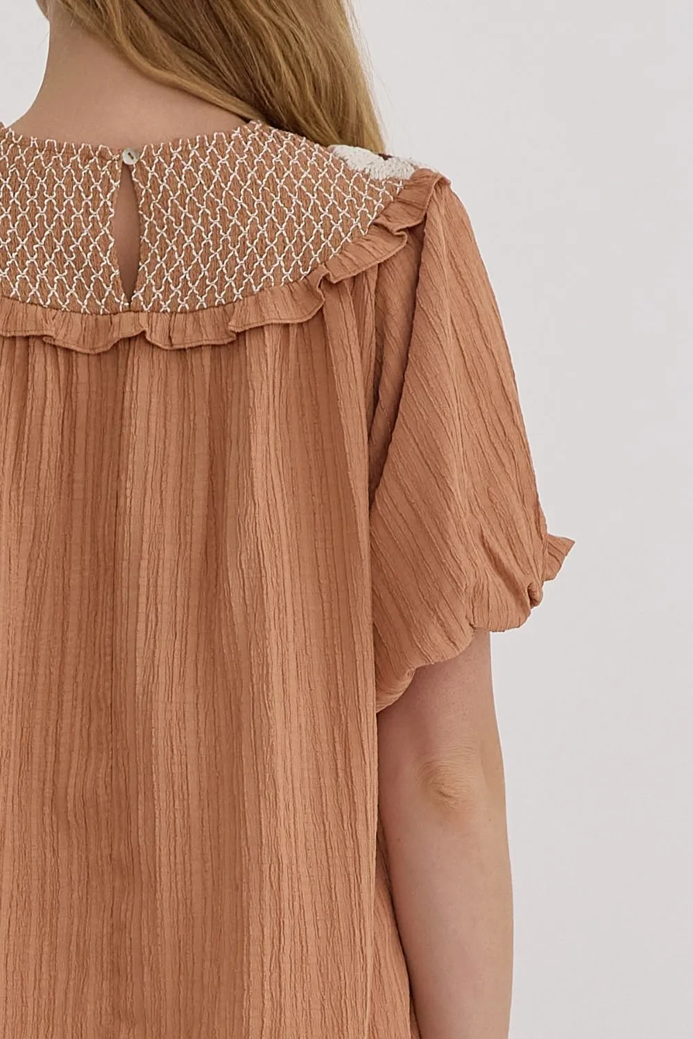 Goldie Textured Bubble Sleeve Smock Top || Camel