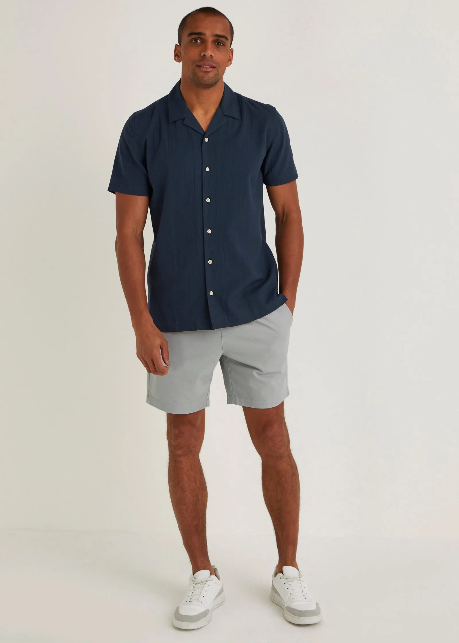 Green Drawcord Chino Shorts - Medium