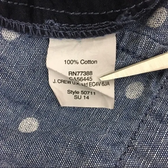 J CREW Shorts Chambray Polka Dot Chino Denim Lightweight Classic Style Size 4