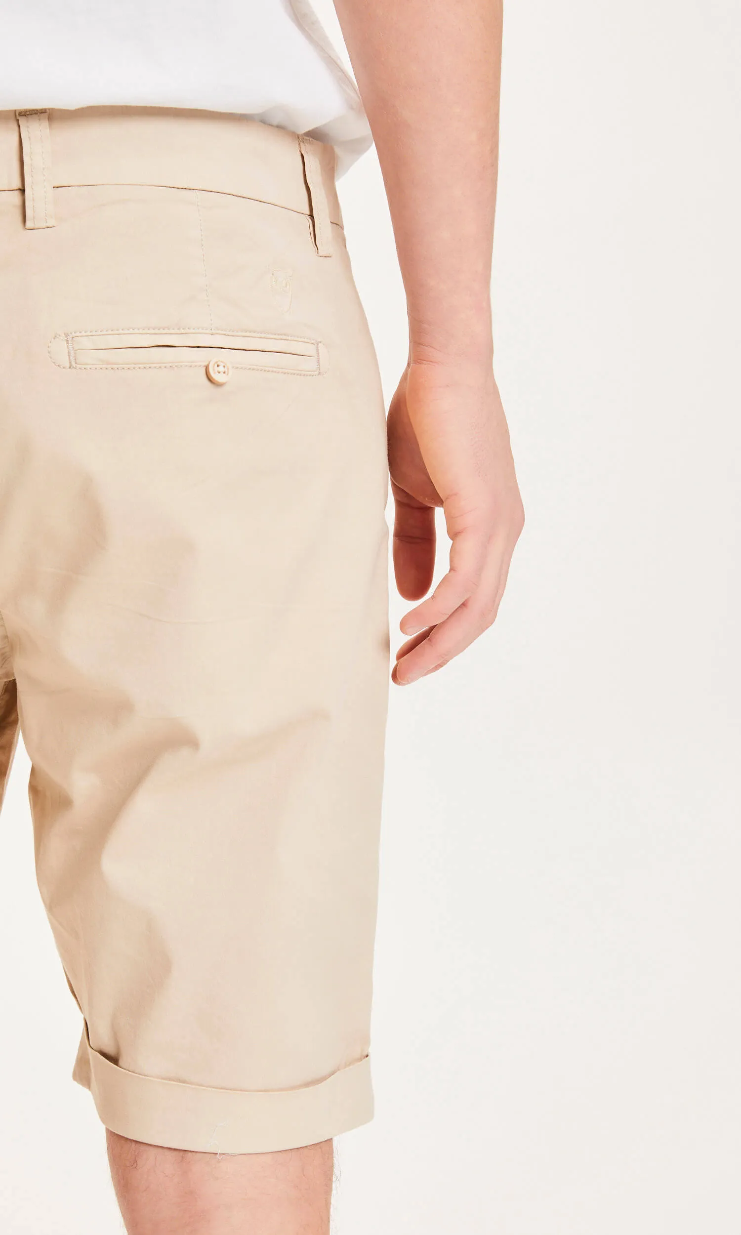 KNOWLEDGE COTTON APPAREL Chuck Regular Chino Poplin Shorts light feather gray