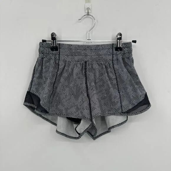 Lululemon Hotty Hot Seaweeze Shorts in Black/White 2.5&quot; Inseam Size 4