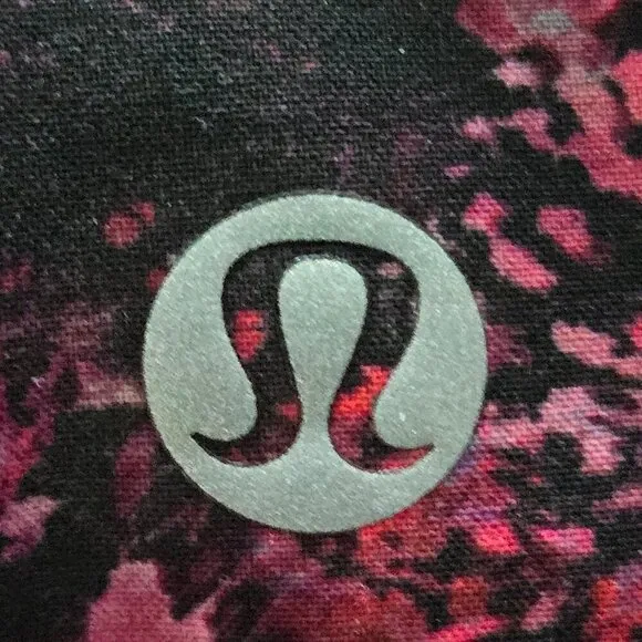 Lululemon Tracker Short V *4&quot; - 6 Fluoro Floral Multi