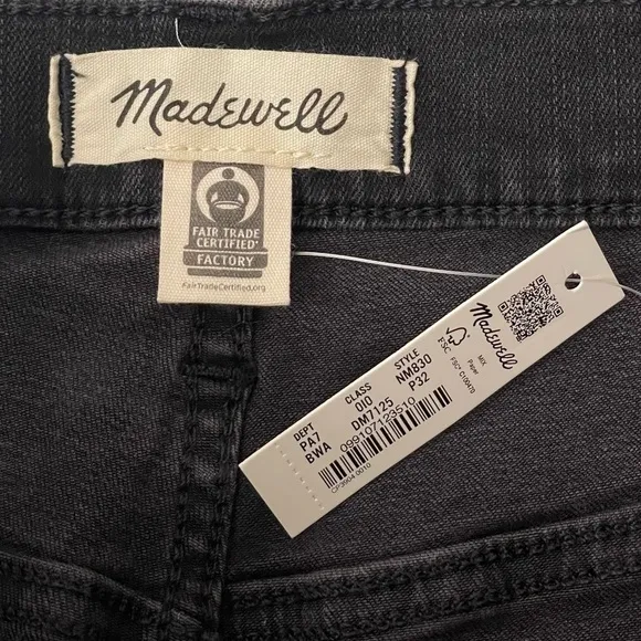 Madewell Jeans 32 PETITE NWT Mid Rise Kick Out Boot Cut Western Stretch Denim