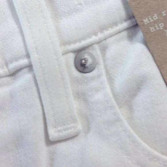 Madewell NWT Petite Kick Out Crop Jeans 29P Mid Rise in Pure White