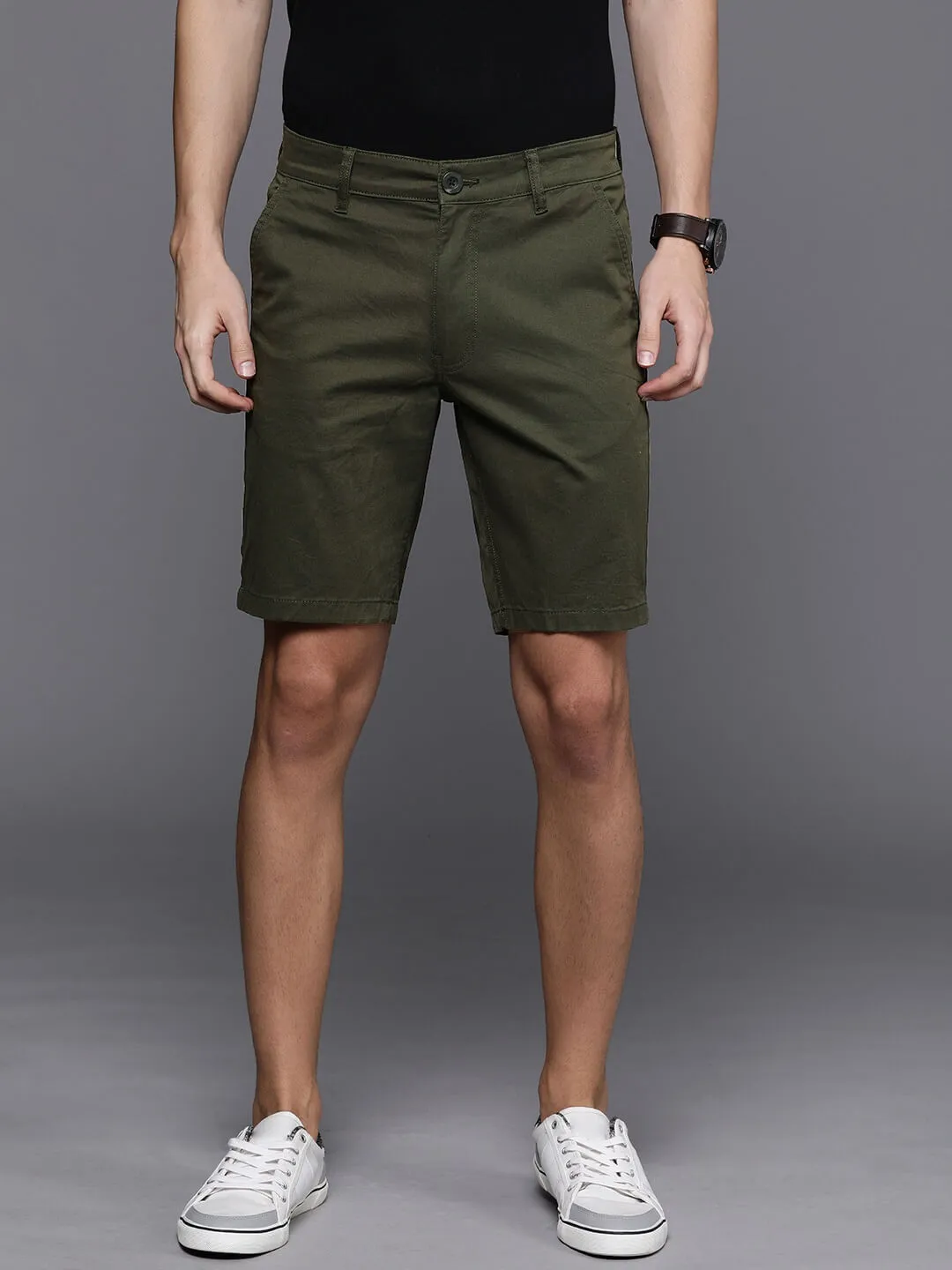 Men Olive Green Solid Slim Fit Chino Shorts