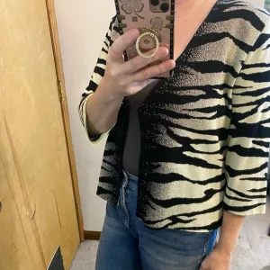 Ming Wang Cropped Zebra Print Single Closure Cardigan