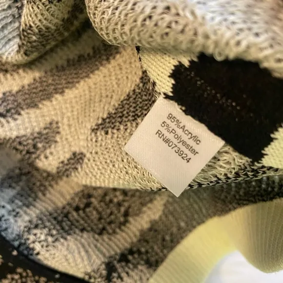 Ming Wang Cropped Zebra Print Single Closure Cardigan