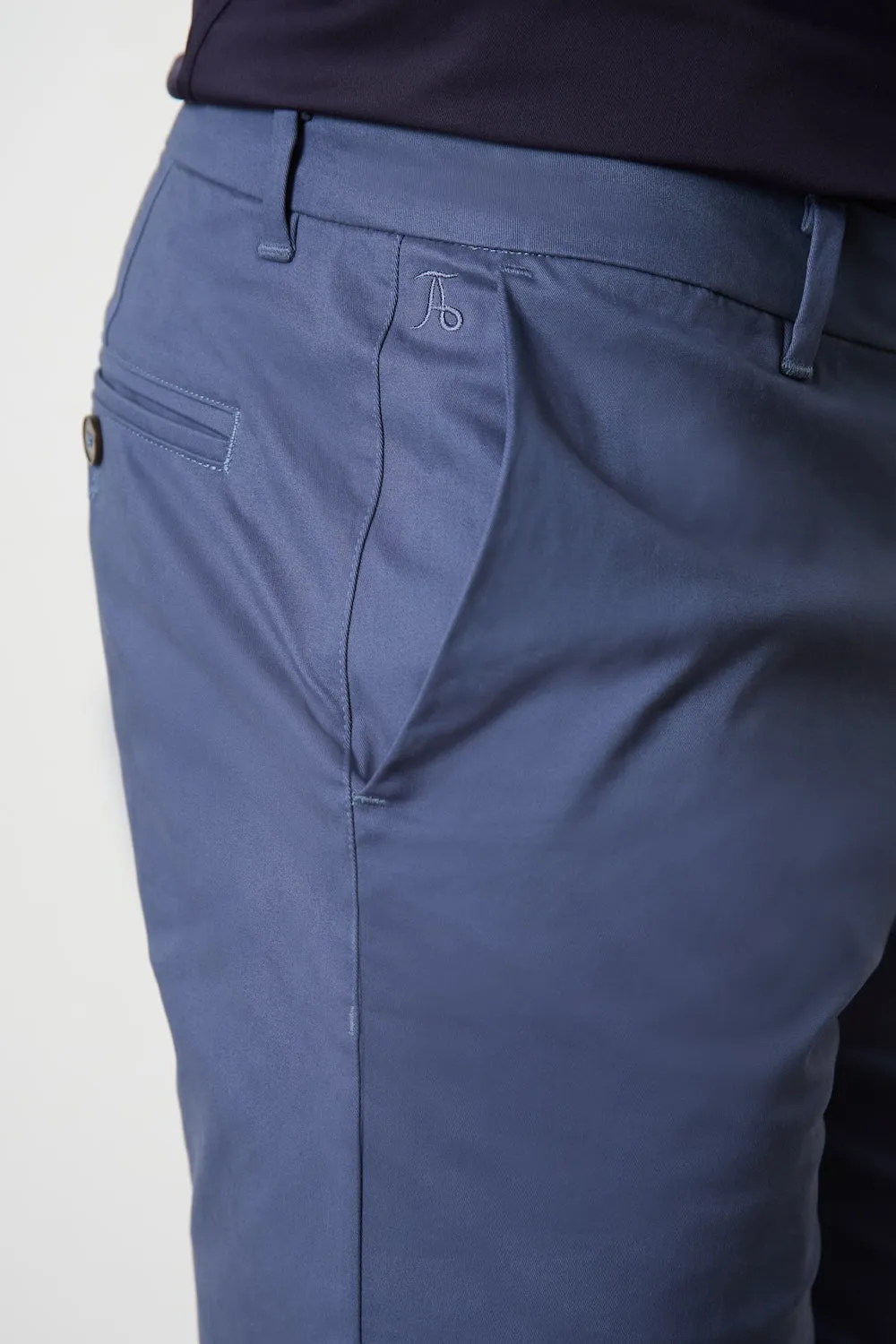 Muscle Fit Chino Shorts in Airforce