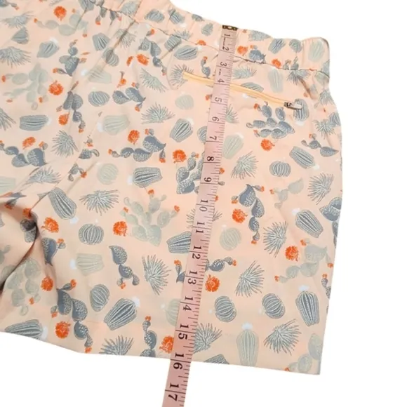 NEW The North Face Women's Class V Flash Dry Shorts Apricot Ice Cacti Print XL