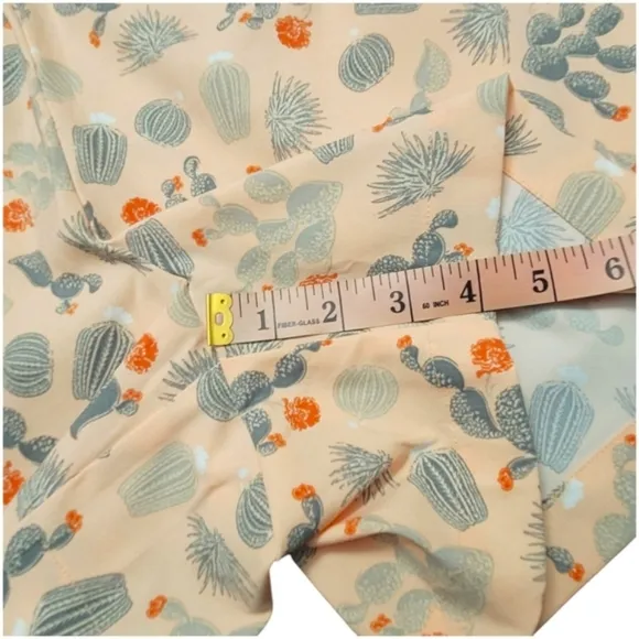 NEW The North Face Women's Class V Flash Dry Shorts Apricot Ice Cacti Print XL