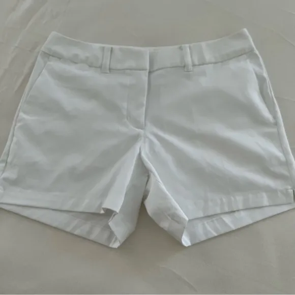 Nike Golf Dri-Fit Flex Chino Shorts in White, Size 4
