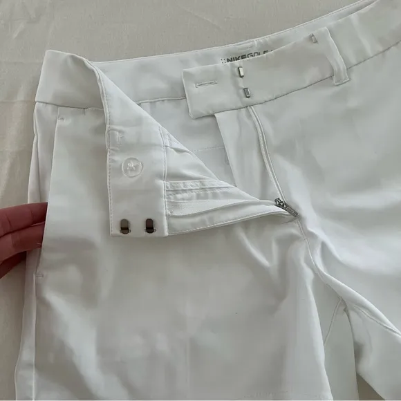 Nike Golf Dri-Fit Flex Chino Shorts in White, Size 4