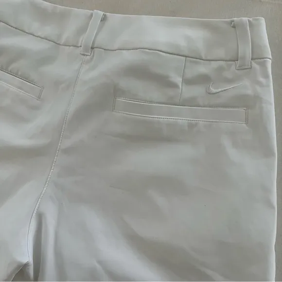 Nike Golf Dri-Fit Flex Chino Shorts in White, Size 4