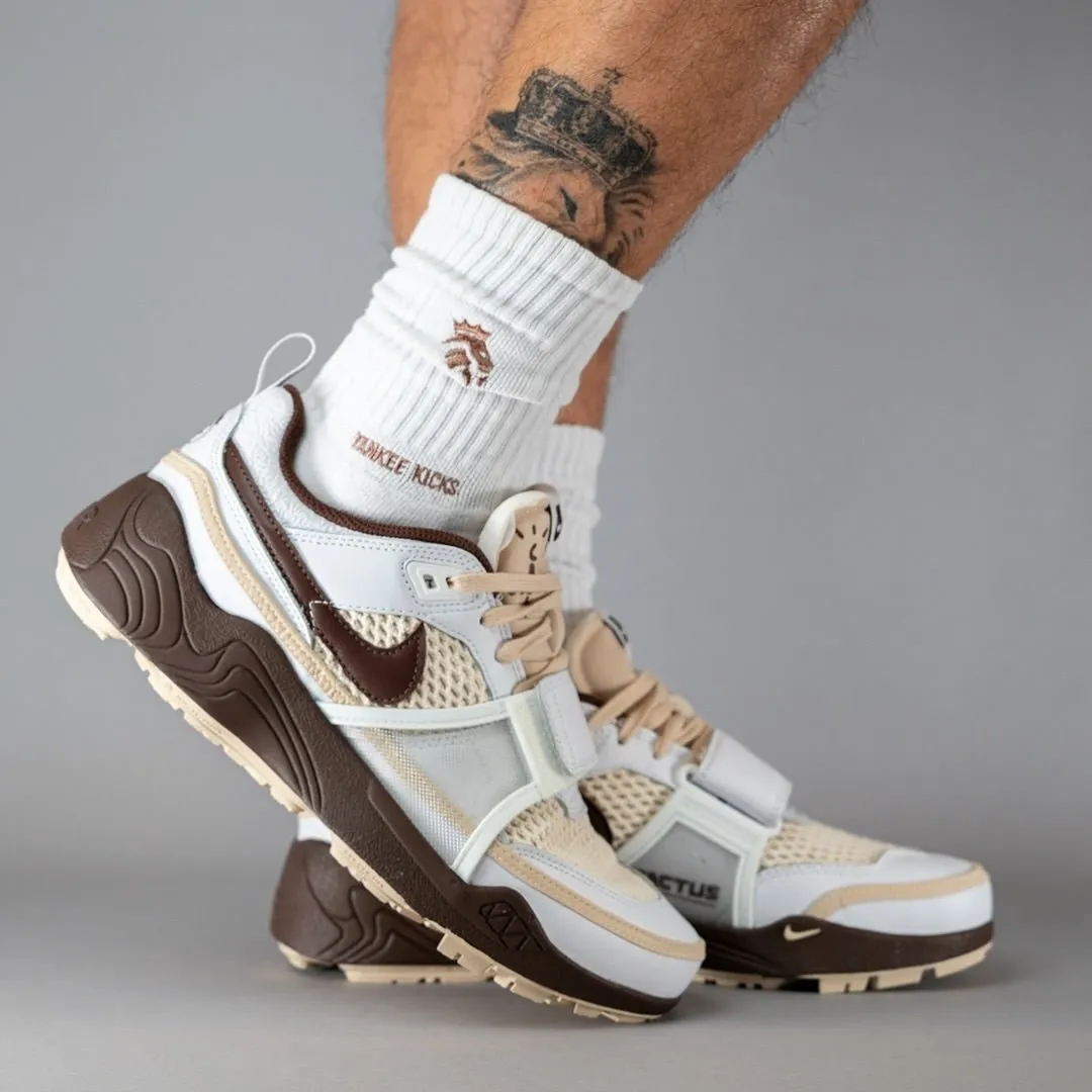 Nike Zoom Field Jaxx Travis Scott Light Chocolate