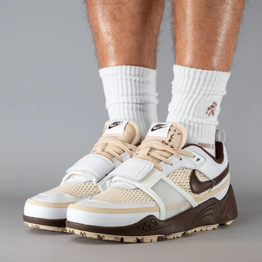 Nike Zoom Field Jaxx Travis Scott Light Chocolate
