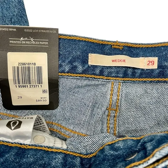 NWT Levi’s Wedgie High Rise Tapered Leg Jeans