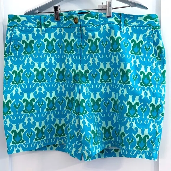 NWT Talbots Relaxed Chino Shorts, Ikat Medallion 7 inch women’s size 16