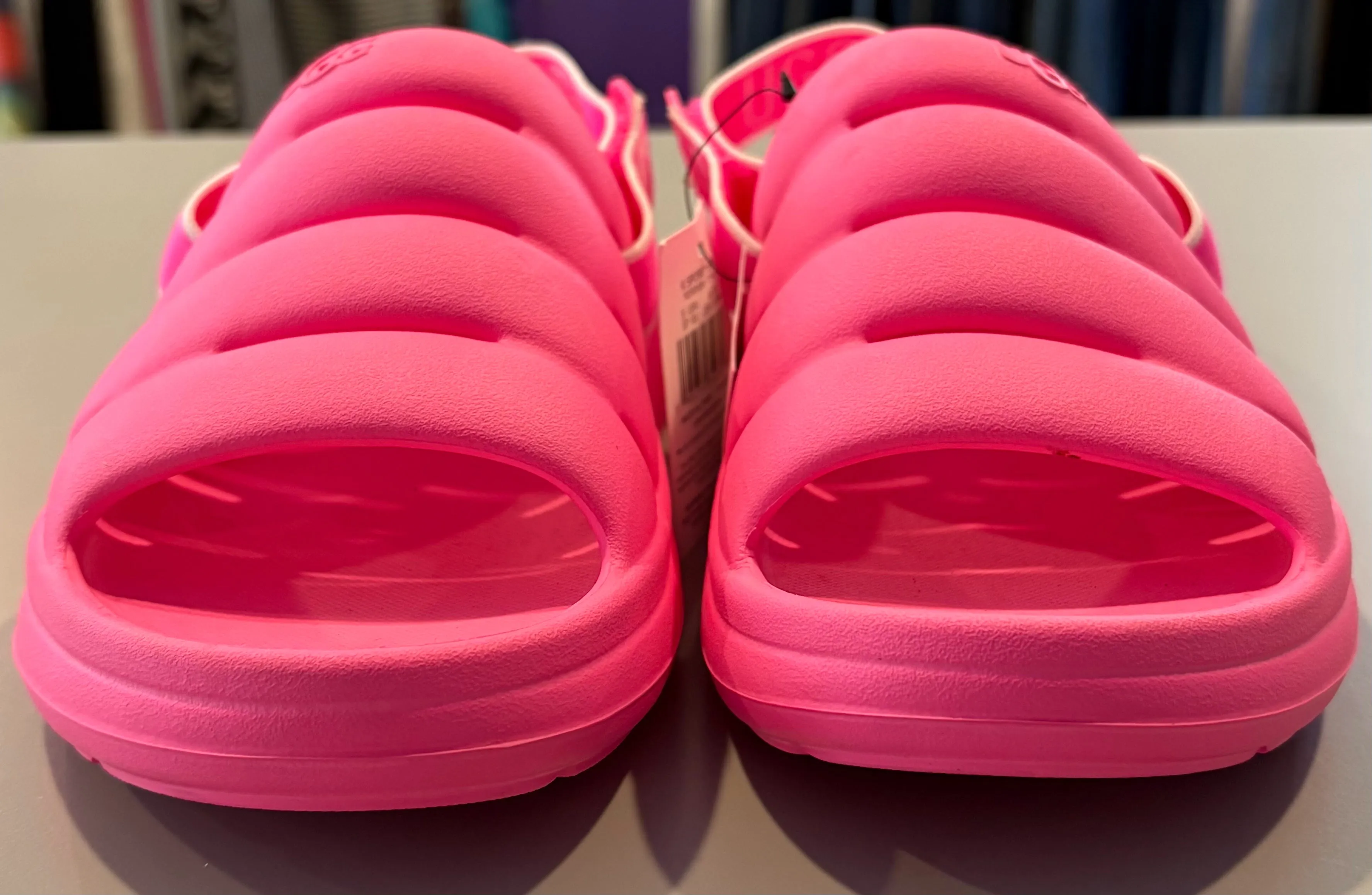 NWT  UGG K Sport Yeah Slingback Sandals Sz: 5