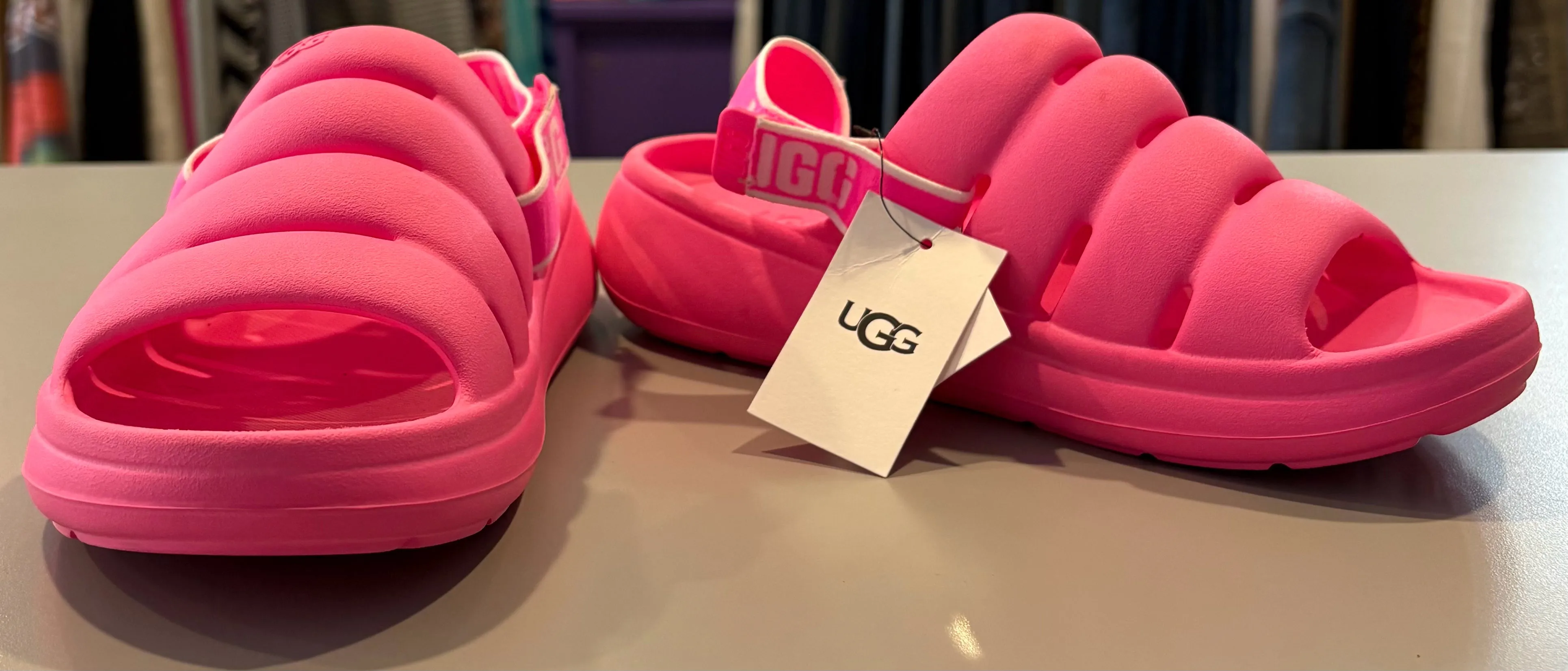 NWT  UGG K Sport Yeah Slingback Sandals Sz: 5