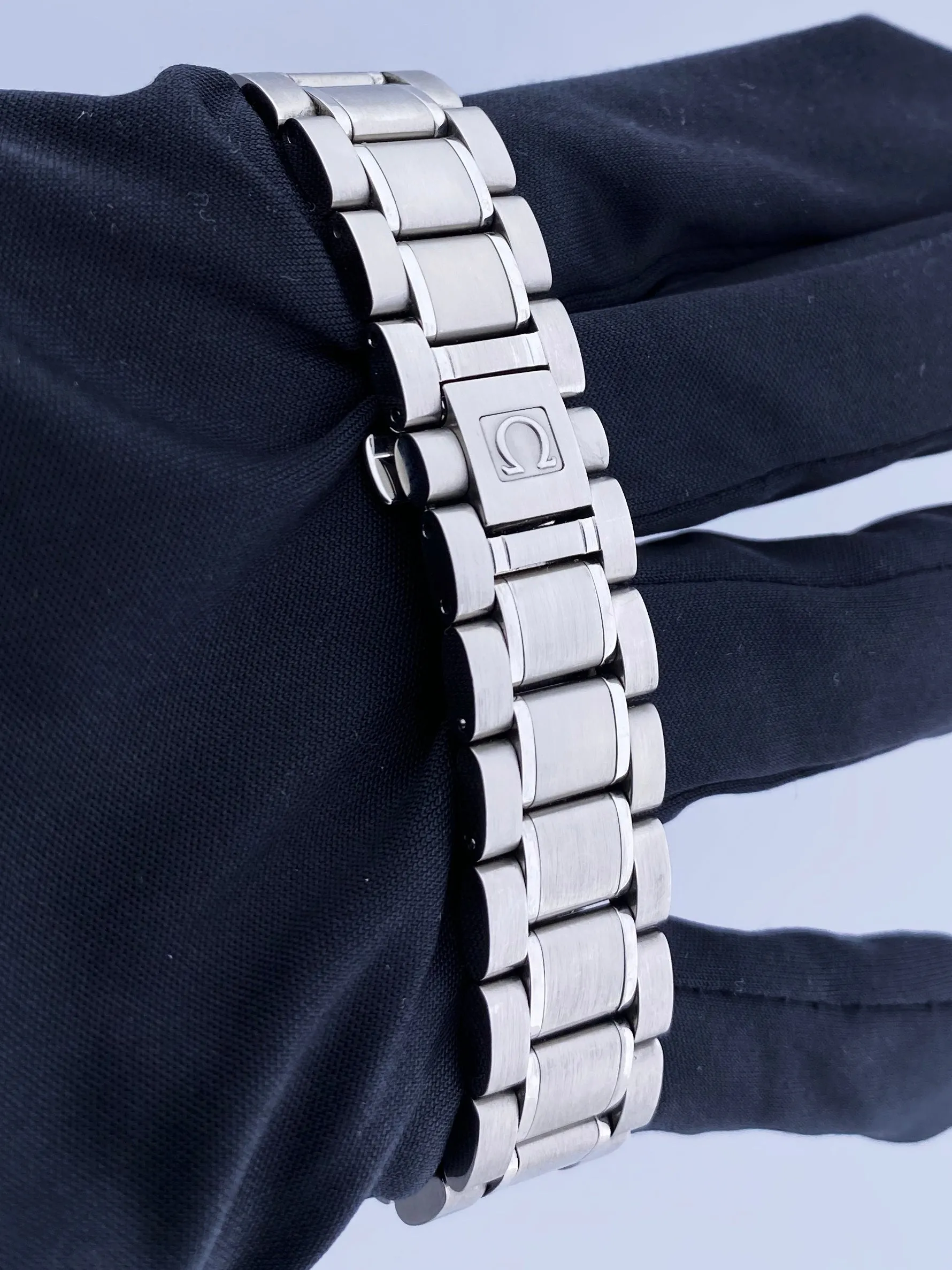 Omega Speedmaster 3513.50.00 Stainless Steel Mens Watch