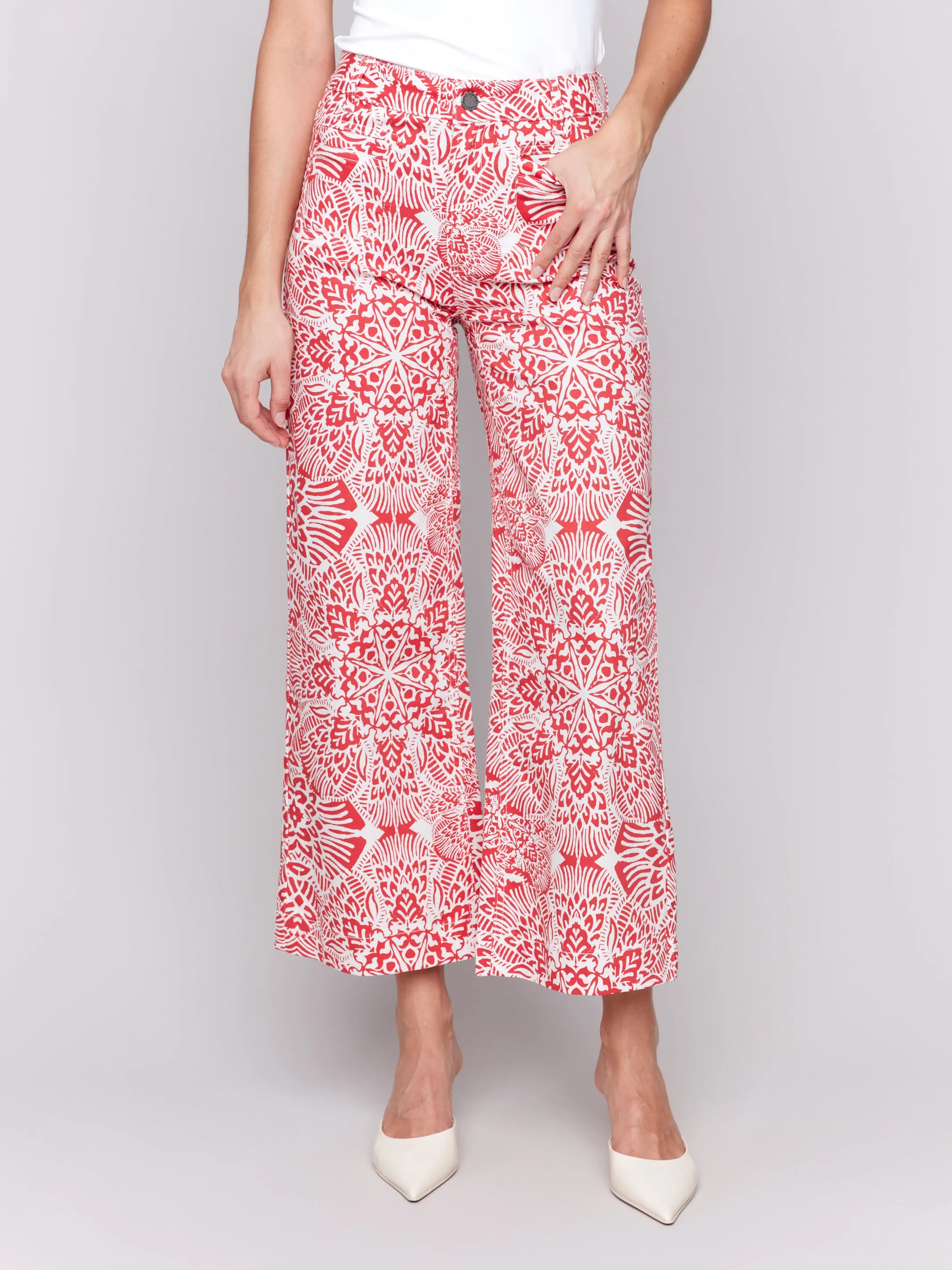 Red & White Fiesta Print Cropped Flare Pants