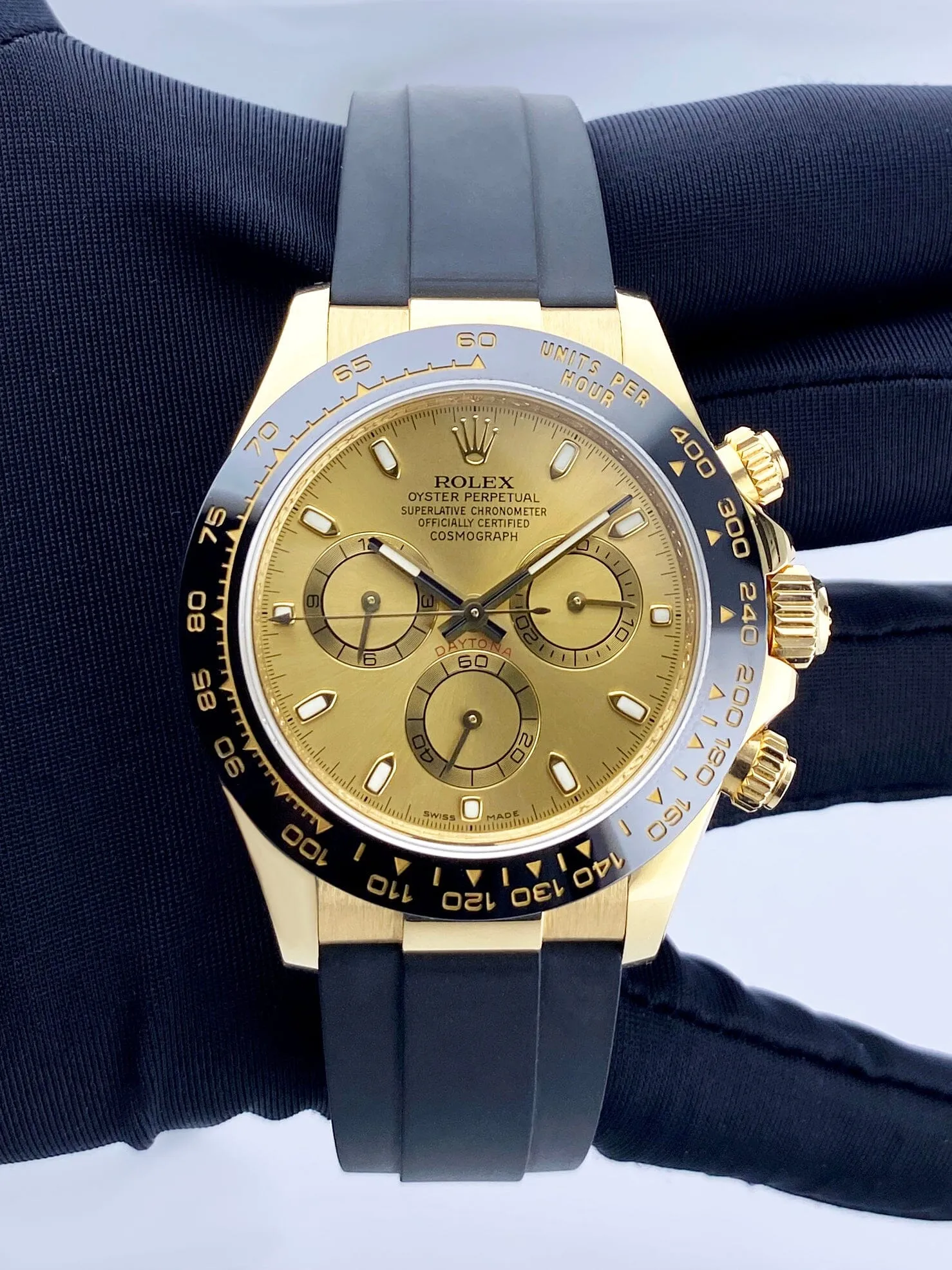 Rolex Daytona 116518LN Champagne Dial Mens Watch Box Papers