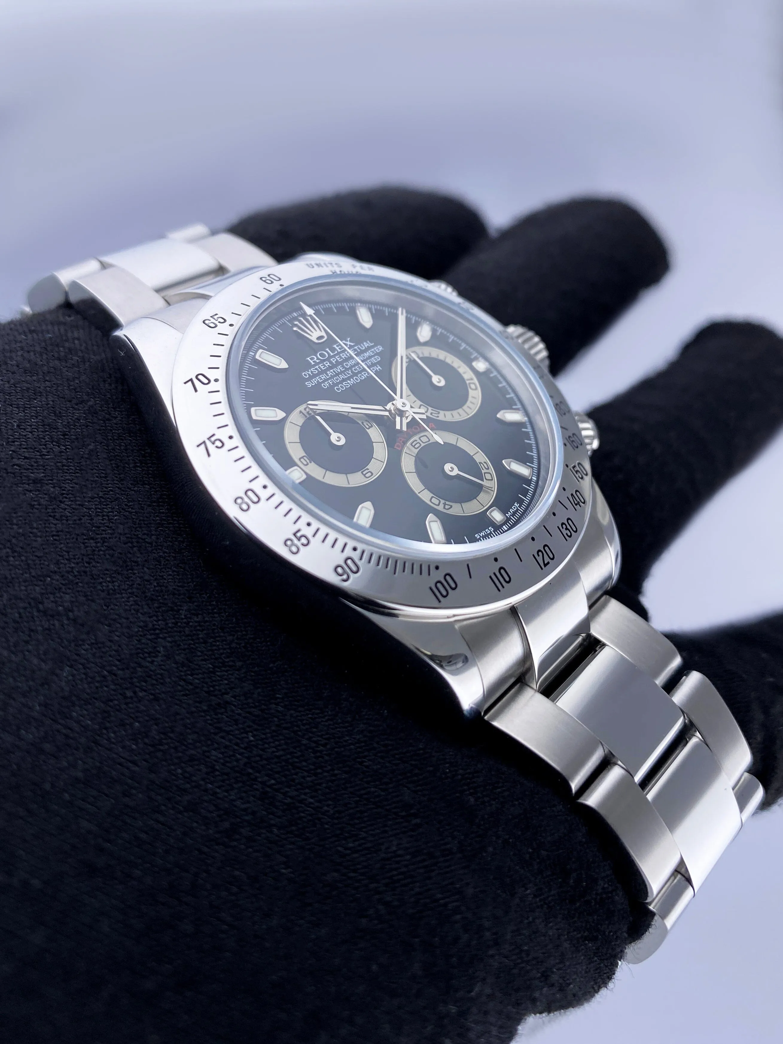 Rolex Daytona 116520 Black Dial Steel Mens Watch Box Papers