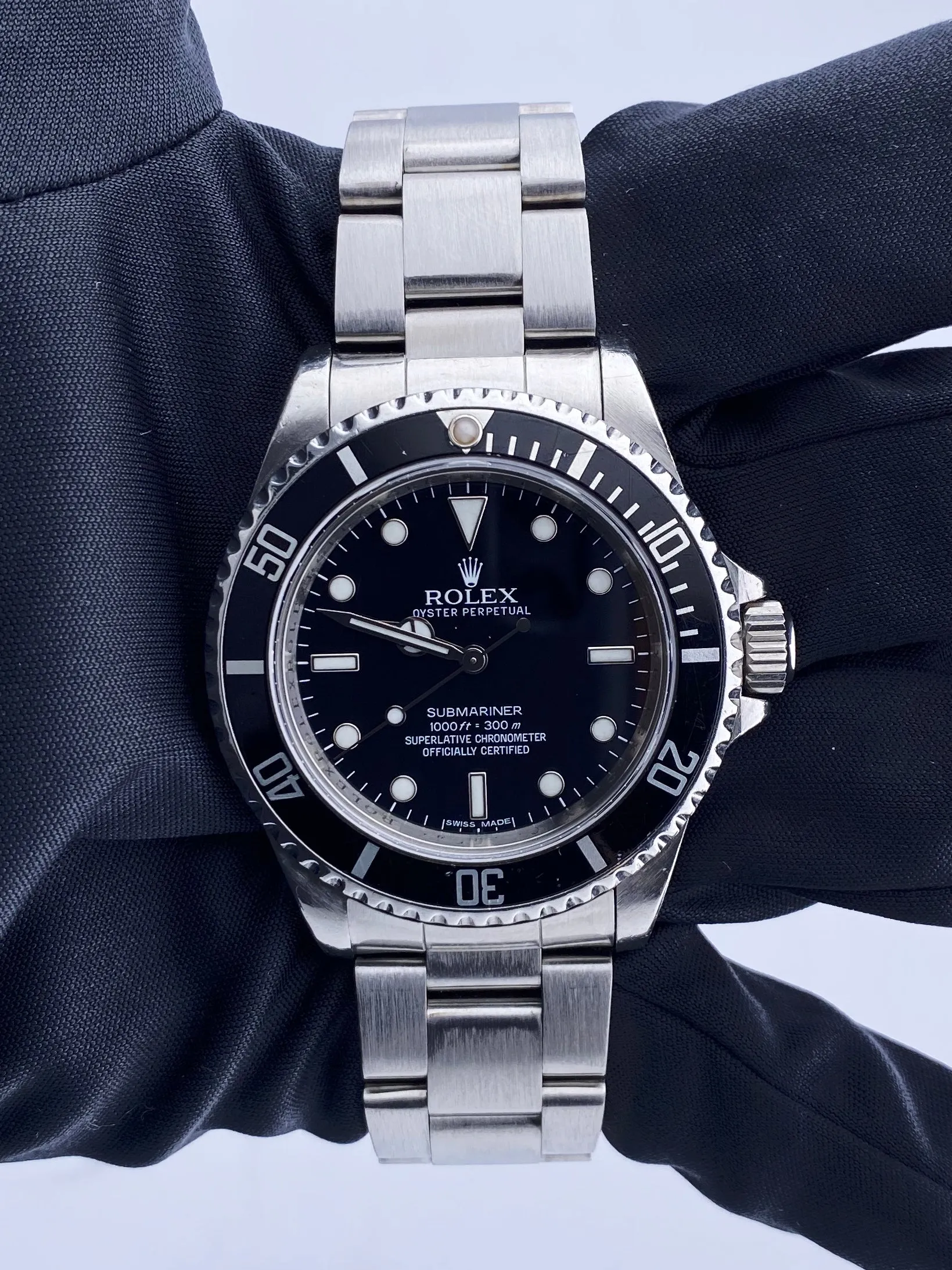 Rolex Oyster Perpetual Submariner 14060M Engraved Rehaut No Date Mens Watch