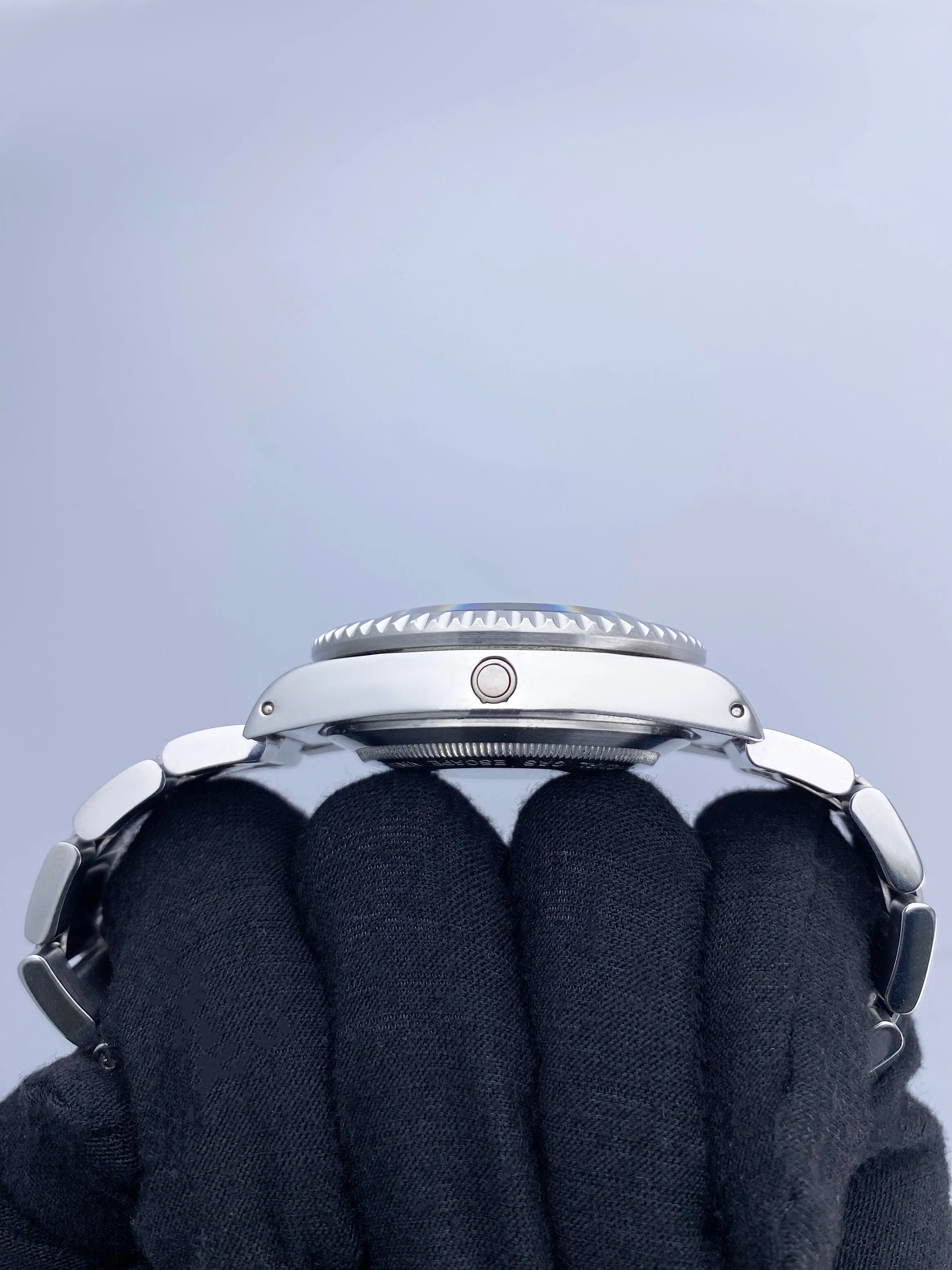Rolex Sea Dweller 16660 "Triple Six" Mens Watch