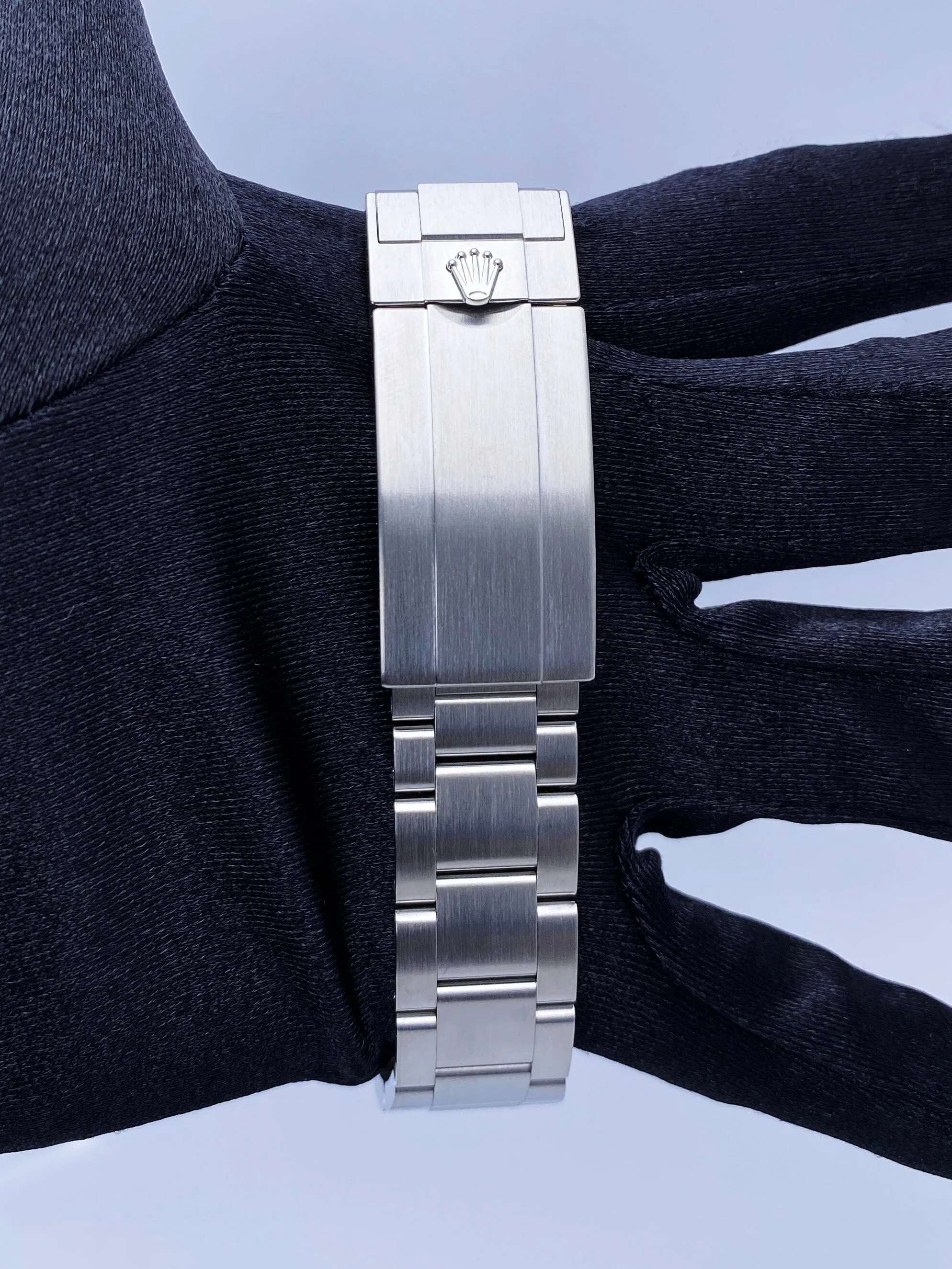 Rolex Submariner 124060 No Date Mens Watch Box & Papers